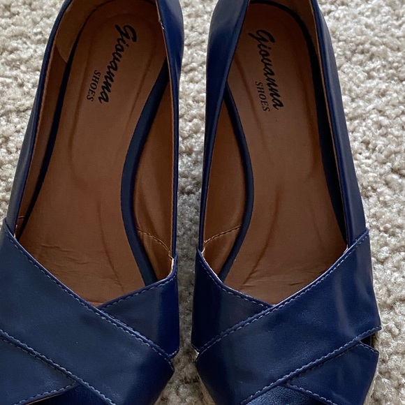 Bag and shoes - Picture 2 of 5